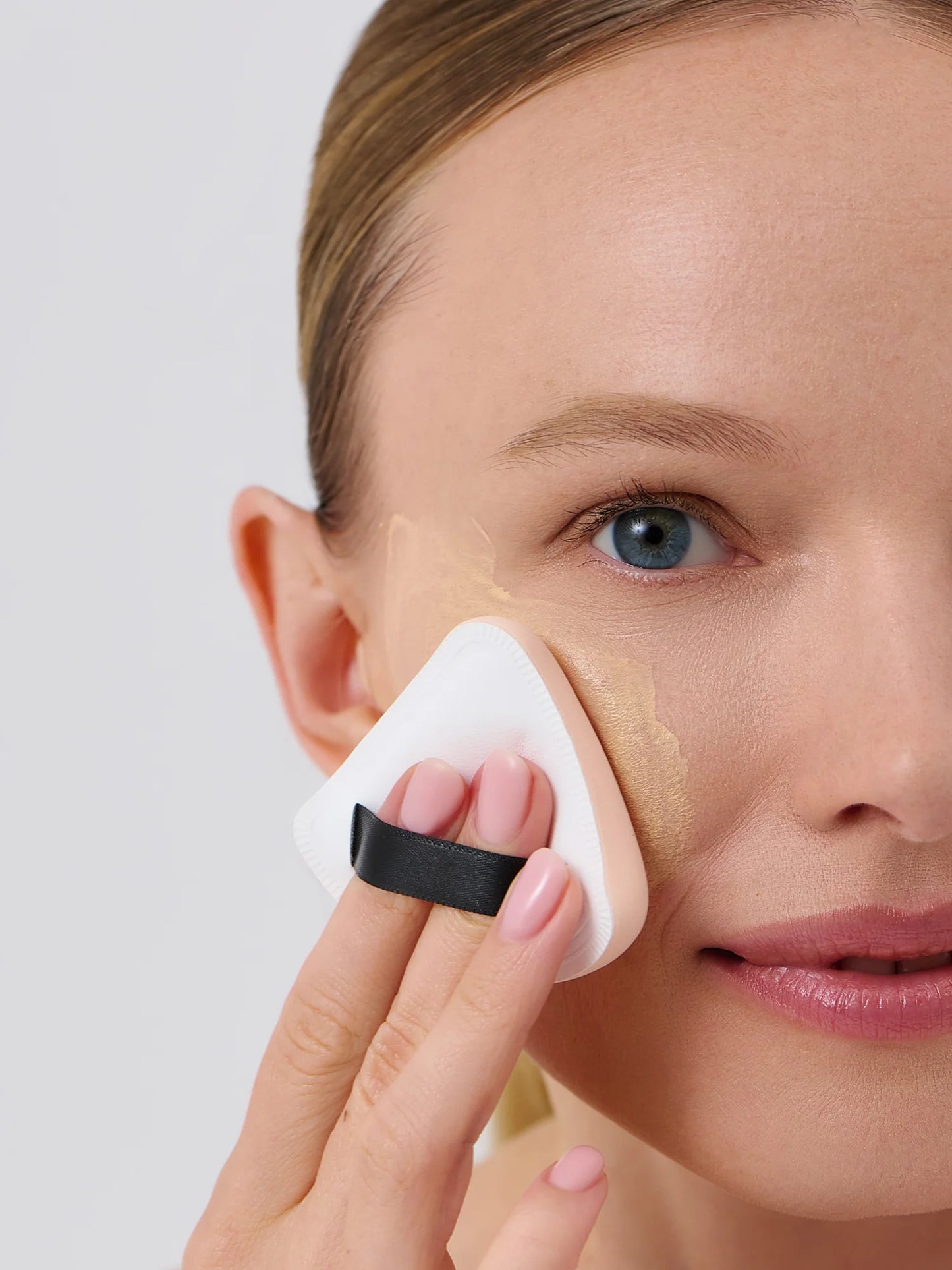 Makeup Spatula and Palette Set, Dots on Black