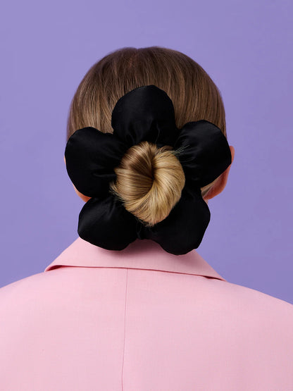 Scoops Flower Scrunchie 2-Pack, Black & Beige